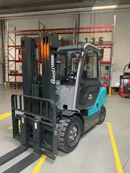 Chariots élévateurs diesel 2025  Baoli KBD35 (1)