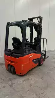 Elektryczne 3-kołowe 2019  Linde E15 (2)