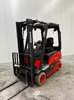 Carrelli elettrici 4 ruote 2021  Linde E16PH (1)