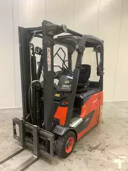 Chariots électriques à 3 roues 2021  Linde E16H (1)