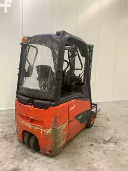 Chariots électriques à 3 roues 2021  Linde E16H (2)