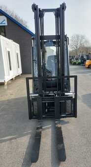 Elektro 4 Rad 2019  Unicarriers MX35L 4-Rad-Elektro (3)