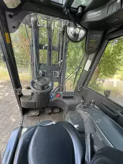 Sähkö - 4 pyör 2016  Linde E16P-02 (6)