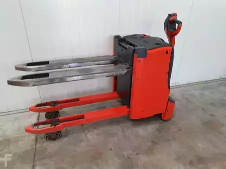Elektromos emelőkocsik 2018  Linde T16L (1)