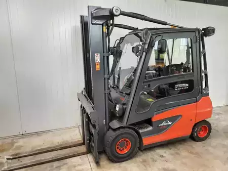 Elektro 4 Rad 2019  Linde E30-01 (1)