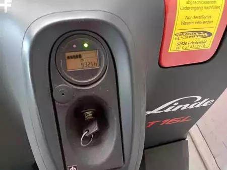Lavtløftende truck 2020  Linde T16L mit Waage (5)