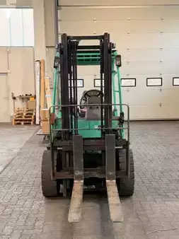 Diesel truck 2006  Mitsubishi FD30N (3)