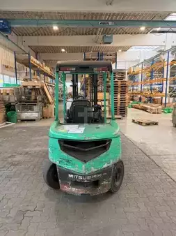 Diesel truck 2006  Mitsubishi FD30N (4)