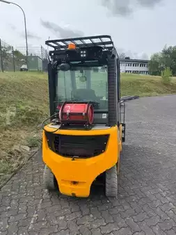 Wózki gazowe 2017  Jungheinrich TFG425s (3)
