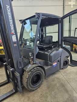 Dieselstapler 2018 Jungheinrich DFG35 (1)