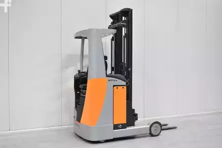 Reach Truck 2009  Still FM-X 12 (4)