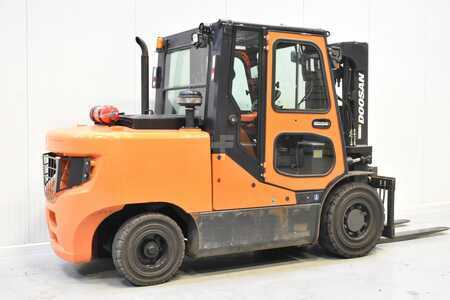 Chariot élévateur diesel 2016  Doosan D 55 C-7 (4)