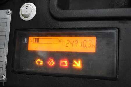 Empilhador a gás 2014  Toyota 02-8FGKF20 (10) 
