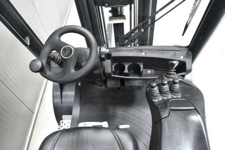 Dieselstapler 2014  LINDE H 30 D-02 (7) 