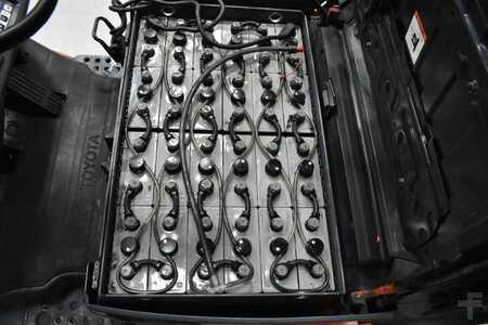 4-wiel elektrische heftrucks 2014  Toyota 8FBMT15 (12)