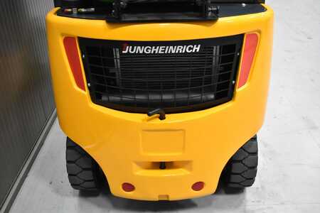 Wózki gazowe 2012  Jungheinrich TFG 316s (9) 