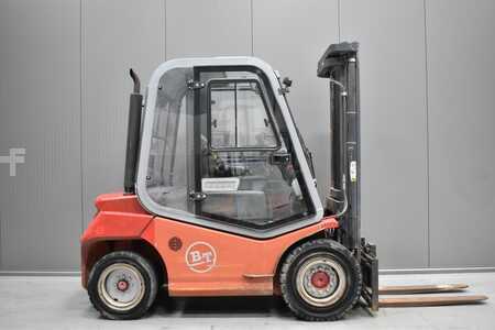 Carrello elevatore diesel 2006  BT C4D 500E (3)