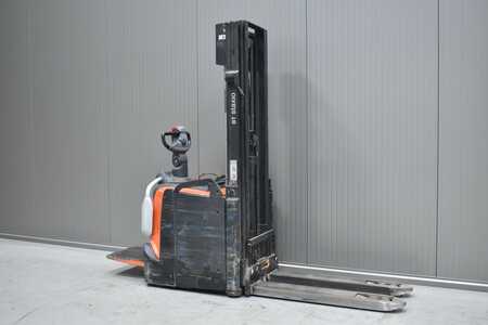 Pallet Stackers 2017  Toyota SPE 120L (1)
