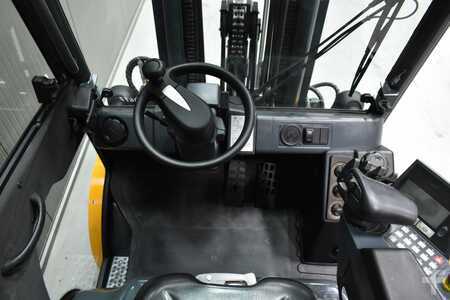 Diesel Forklifts 2012  Jungheinrich DFG 430s (7)