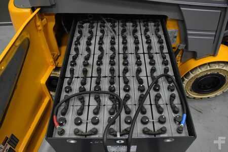 4-wiel elektrische heftrucks 2017  CAT Lift Trucks 2EPC5000 (11)