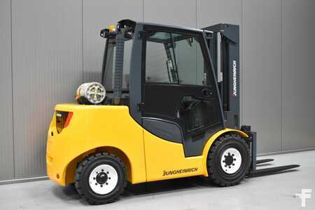 LPG Forklifts 2013  Jungheinrich TFG 550s (4)