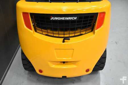 LPG Forklifts 2013  Jungheinrich TFG 550s (9)