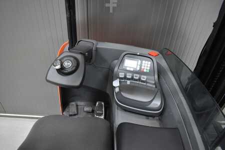 Chariot à mât rétractable 2015  BT RRE 180 (5)