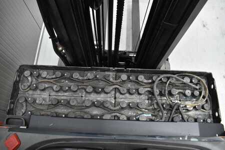 Skjutstativtruck 2009  BT RRE 160 (10)