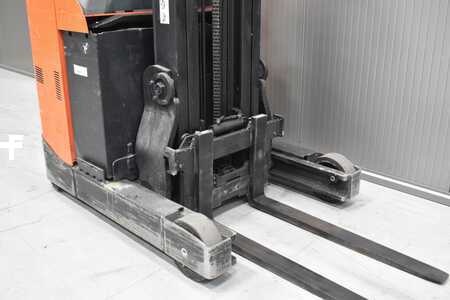 Skjutstativtruck 2009  BT RRE 160 (6)