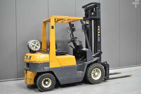 LPG Forklifts - TCM FG 25 N3T (4)