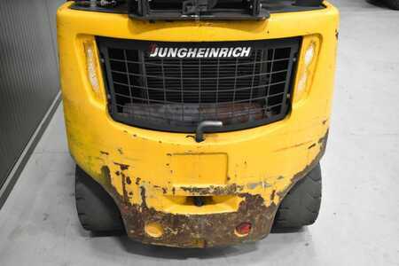 Wózki gazowe 2012  Jungheinrich TFG 320s (9)