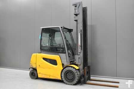 Elektro 4 Rad 2016  Jungheinrich EFG 540 k (1)