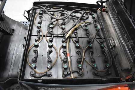 El Truck - 4-hjul 2010  Toyota 8FBMT16 (12)