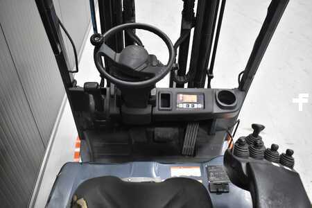El Truck - 4-hjul 2010  Toyota 8FBMT16 (7)