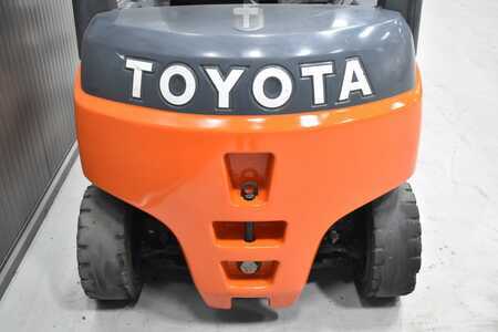 El Truck - 4-hjul 2010  Toyota 8FBMT16 (9)