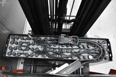 Reach Truck 2017  Toyota RRE 140 HC (10)