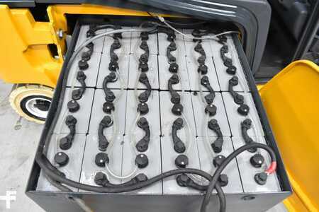 Elektro 4 Rad 2014  Jungheinrich EFG 318 (11)