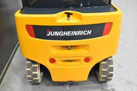 Elektro 4 Rad 2014  Jungheinrich EFG 318 (9)