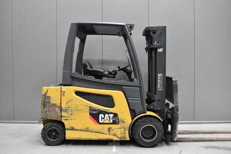 Eléctrico - 4 rodas 2018  CAT Lift Trucks 2EP6500 (3)