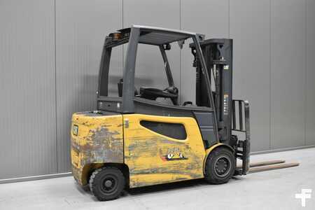 Elektromos 4 kerekű 2018  CAT Lift Trucks 2EP6000 (4)