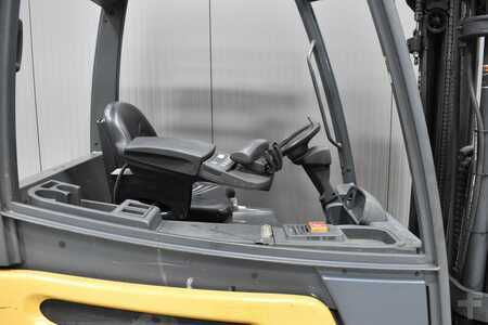 Elektromos 4 kerekű 2018  CAT Lift Trucks 2EP6000 (5)