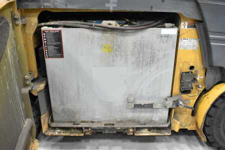 Sähkö - 4 pyör 2018  CAT Lift Trucks 2EP6000 (11)