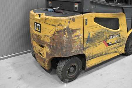Sähkö - 4 pyör 2018  CAT Lift Trucks 2EP6000 (8)
