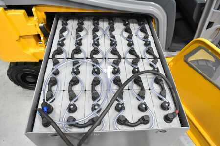 Carrelli elettrici 4 ruote 2017  Jungheinrich EFG 318 k (11)