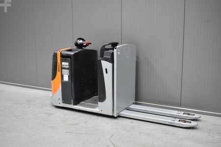 Stackers Stand-on 2017  Still CX 20 (1)