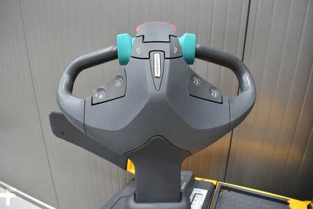 Hochhubwagen 2019  Jungheinrich ERC 216 (6)
