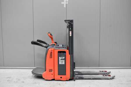 Hochhubwagen 2017  Linde D 12 AP (3)