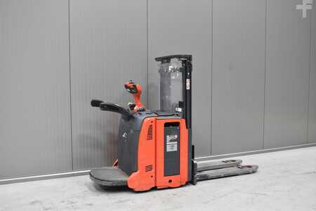 Hochhubwagen 2017  Linde D 12 AP (4)