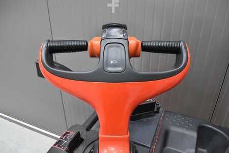 Hochhubwagen 2017  Linde D 12 AP (6)