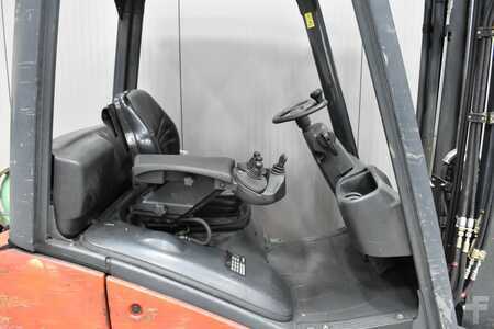 LPG VZV 2010  Linde H 18 T - 01 (5)